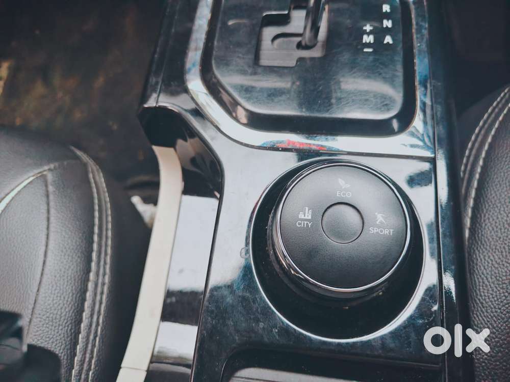 Tata Nexon Amt Xza Plus, 2023, Petrol
