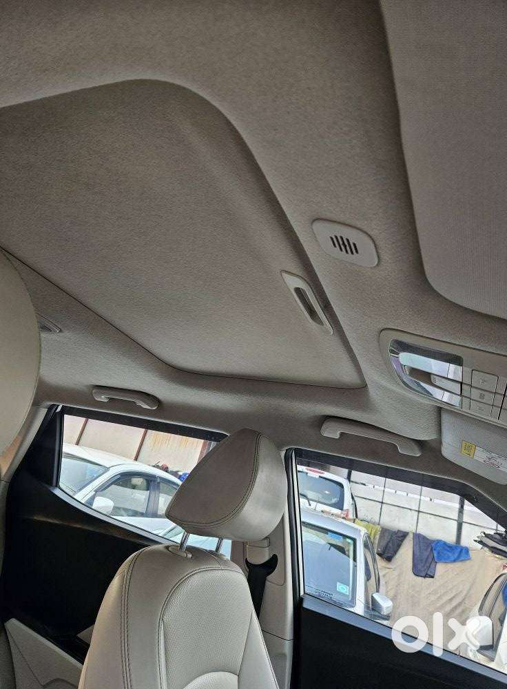 Mahindra Xuv300 W8, 2019, Petrol