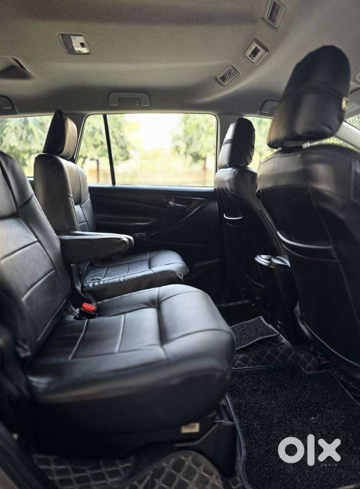 Toyota Innova Crysta 2.4 G Mt 7 Str, 2021, Diesel