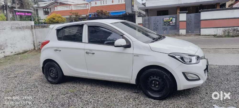 Hyundai I20 2013 Cng & Hybrids 63000 Km Driven