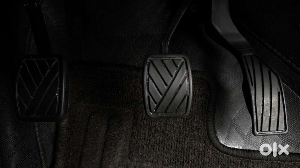 Maruti Suzuki Vitara Brezza 1.5 Vxi At, 2022, Petrol