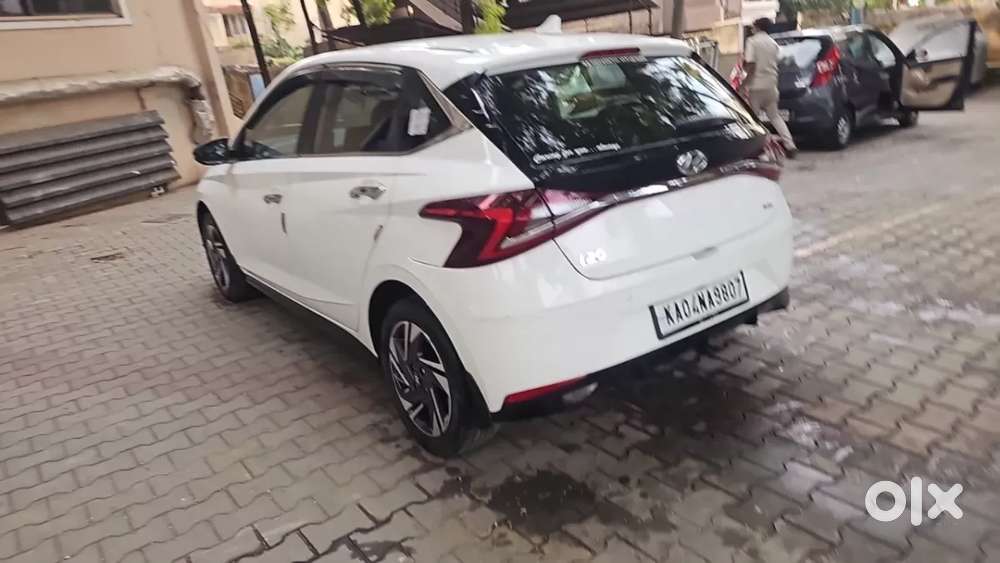 Hyundai I20 Asta (o) 1.2 Ivt, 2022, Petrol