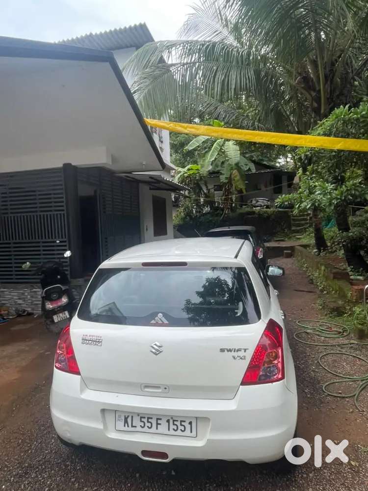 Maruti Suzuki Swift Vxi 2010 Petrol Car