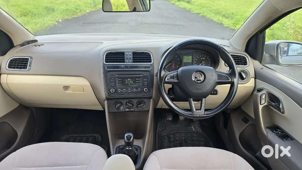 Skoda Rapid 1.6 Mpi Ambition Plus