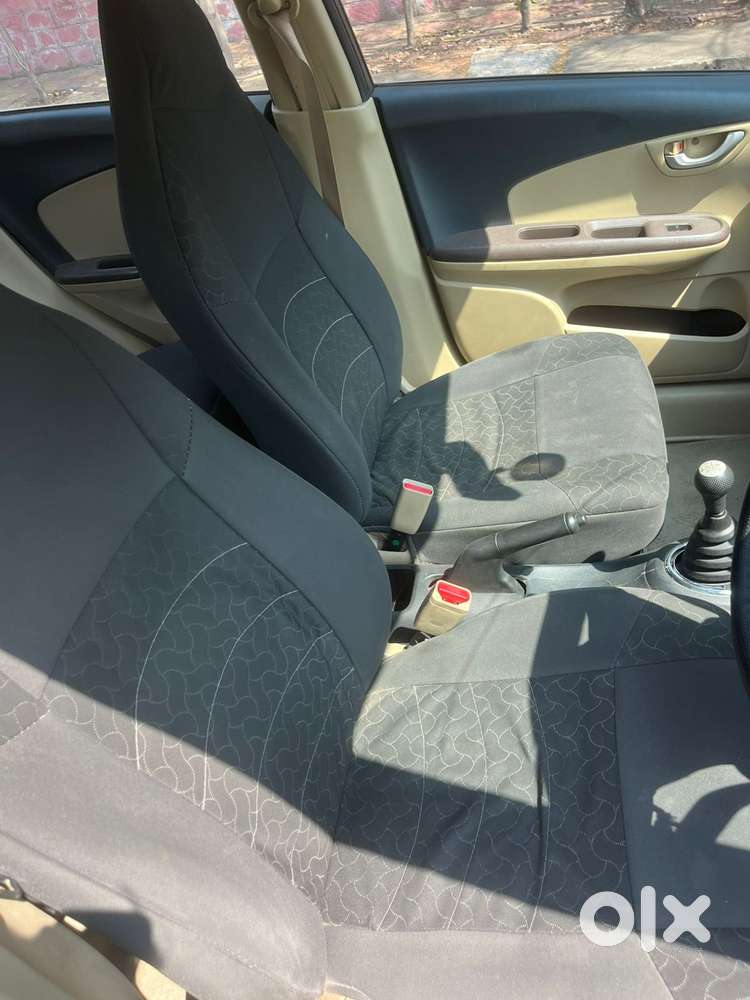 Honda Brio 2011-2013 V Mt, 2012, Petrol