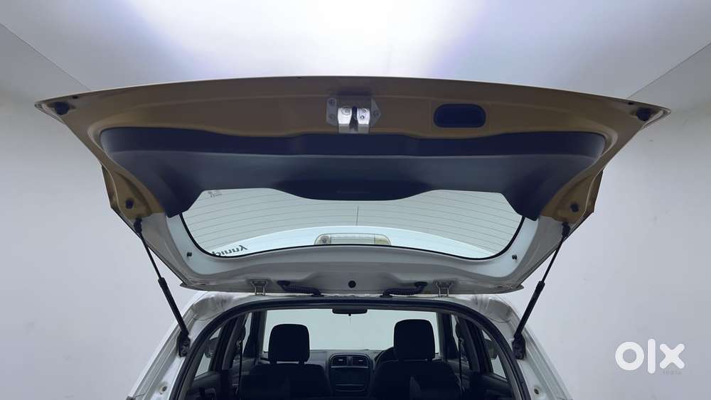 Maruti Suzuki Vitara Brezza Zdi+ Dual Tone Mt, 2017, Diesel