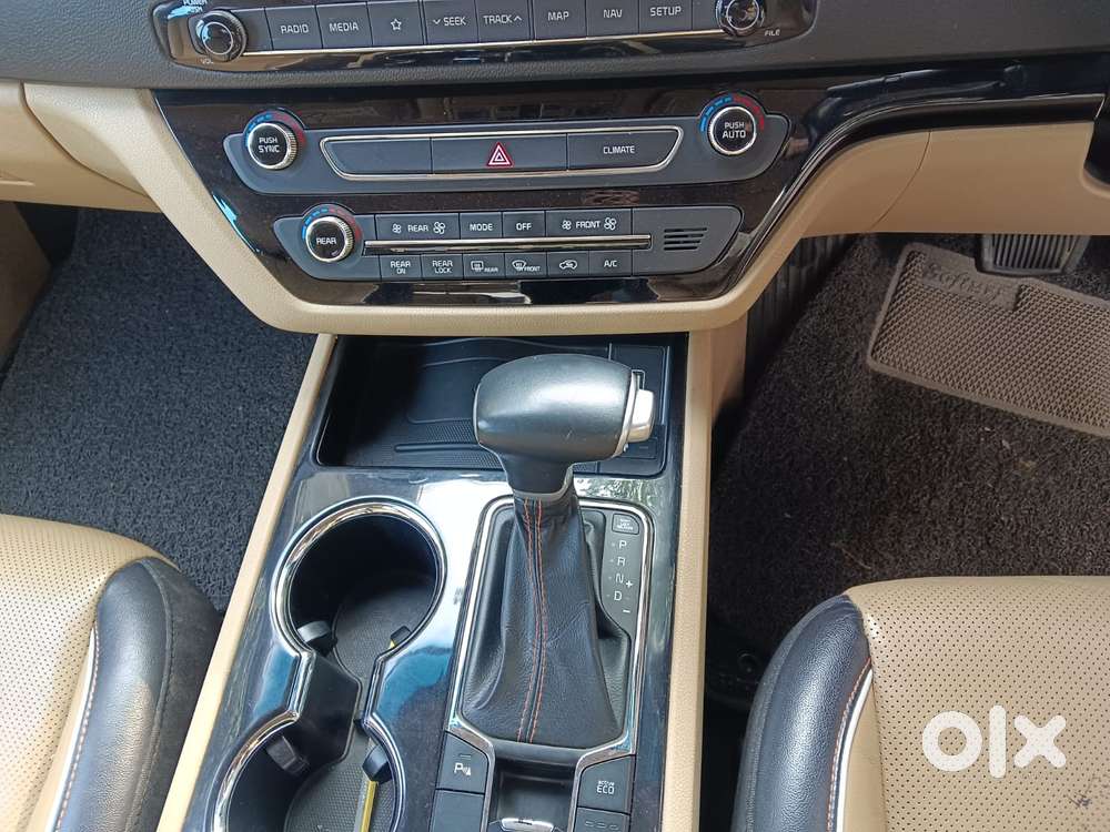 Kia Carnival Limousine Plus 7 Str, 2020, Diesel