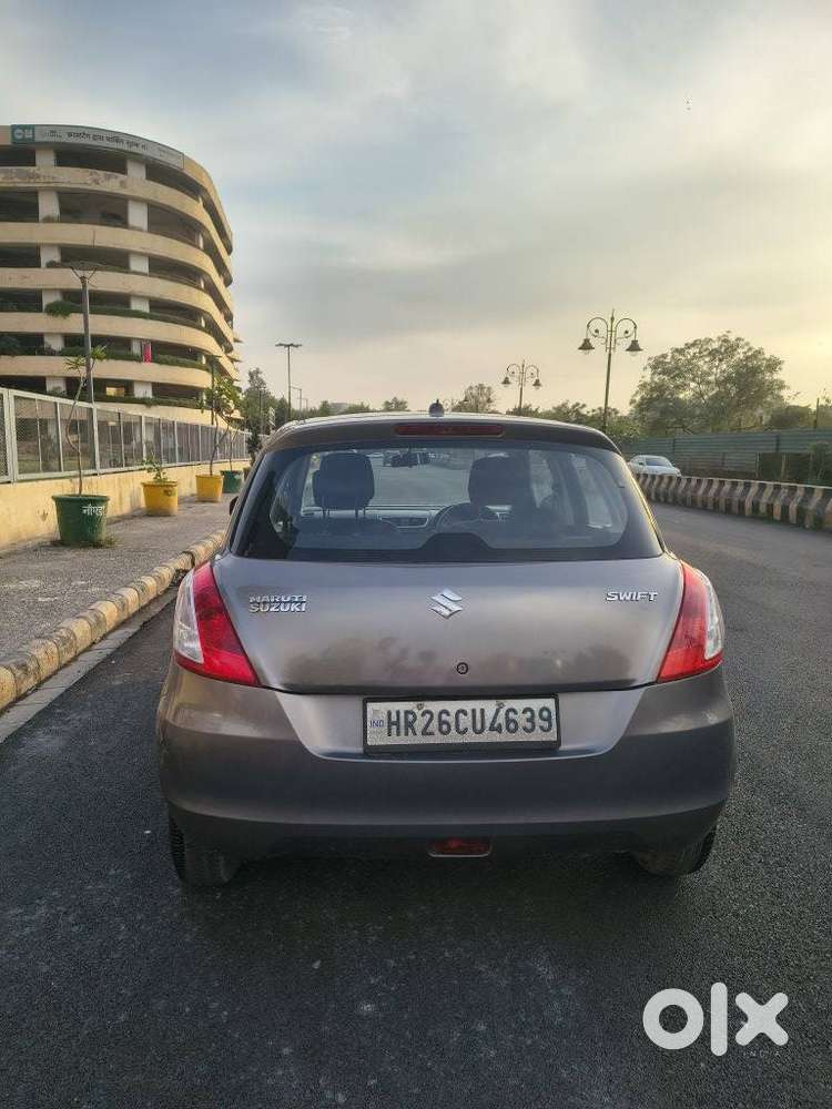 Maruti Suzuki Swift Vxi + Manual, 2016, Petrol