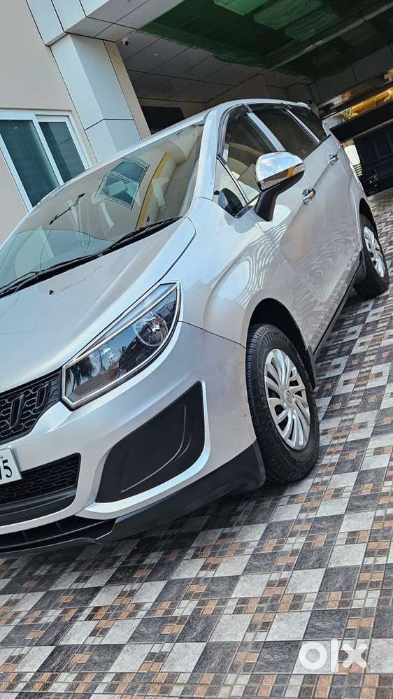 Mahindra Marazzo M2, 2019, Diesel