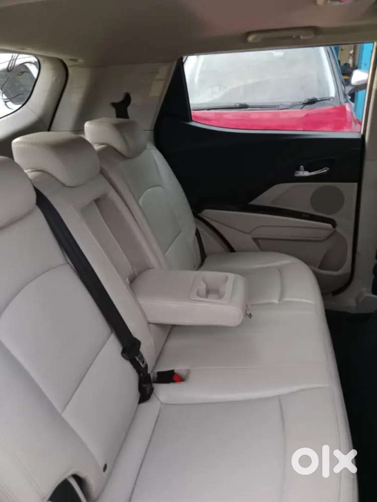 Mahindra Xuv300,no Repairs,kindly Read The Description Below