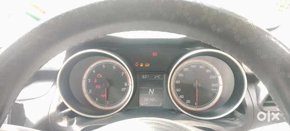 Maruti Suzuki Swift Petrol 2022