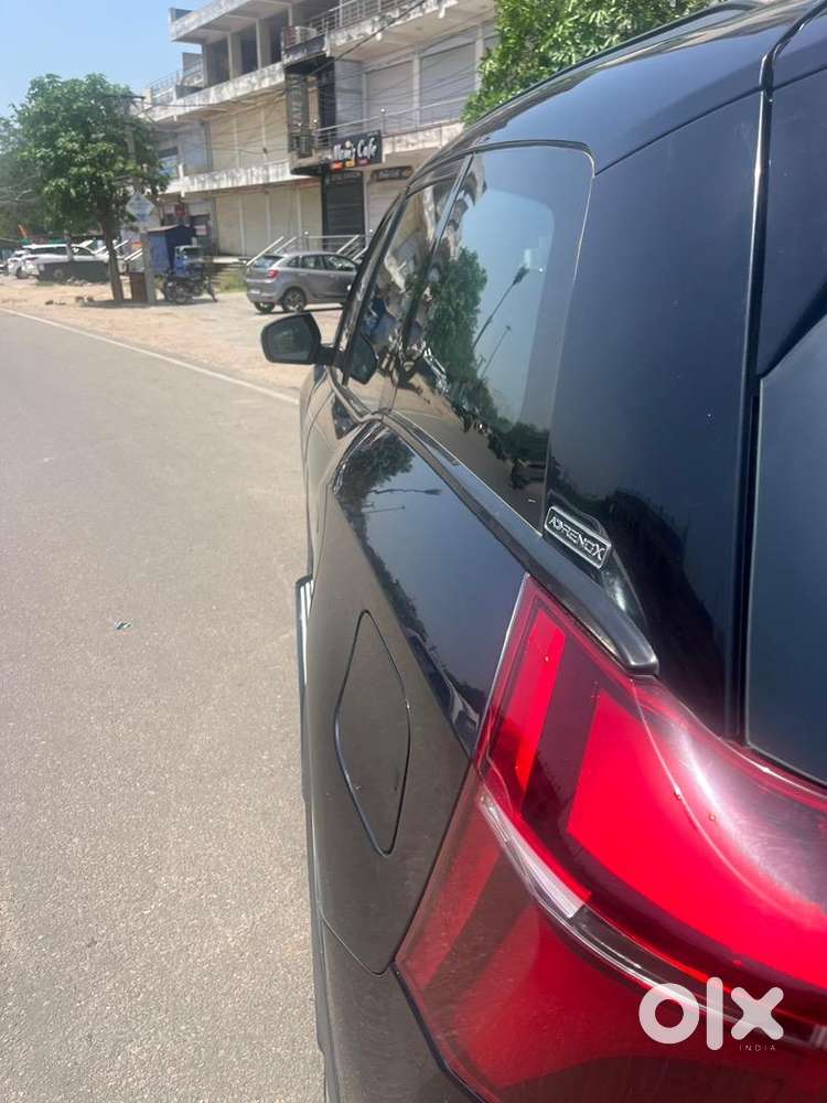 Mahindra Xuv700 2022 Diesel Automatic Well Maintained