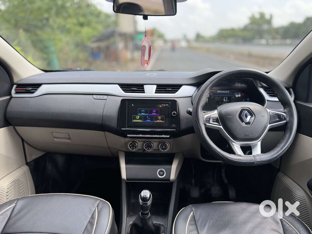 Renault Triber Rxz, 2023, Petrol