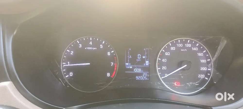 Single Hand ,good Tyre Condision,reverse Camra