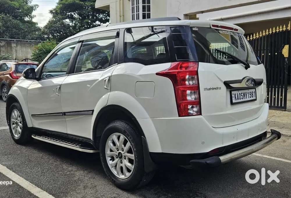 Mahindra Xuv500 Diesel Automatic 2nd Owner 2017