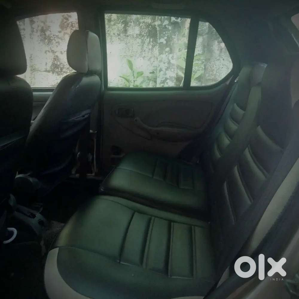 Tata Indica Ev2 2012