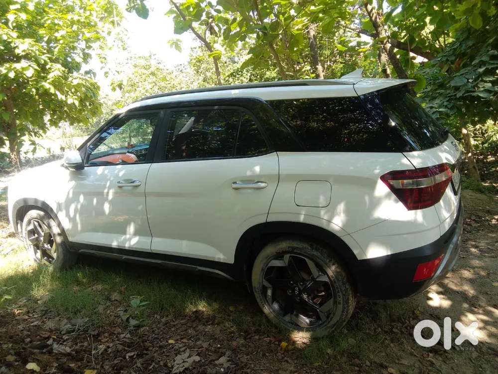 Hyundai Alcazar Showroom Condition 2023