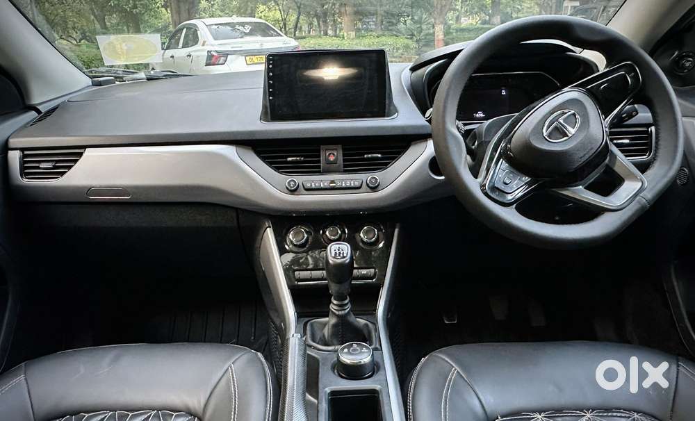 Tata Nexon 1.2 Revotron Xm (s), 2023, Cng & Hybrids