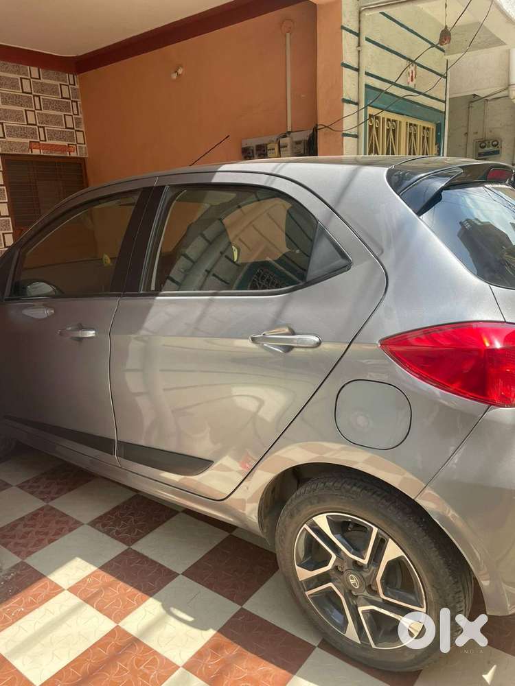 Tata Tiago Xz+ Dt Top Model Petrol