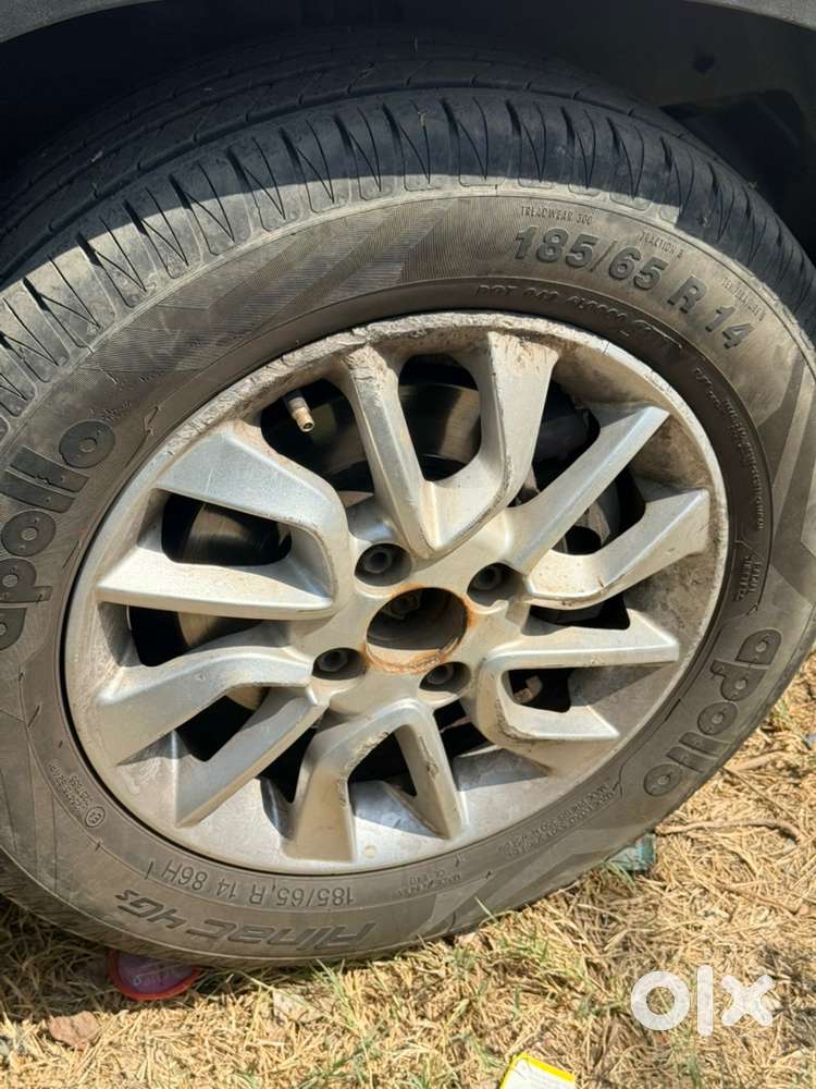 Mahindra Kuv 2016 Petrol