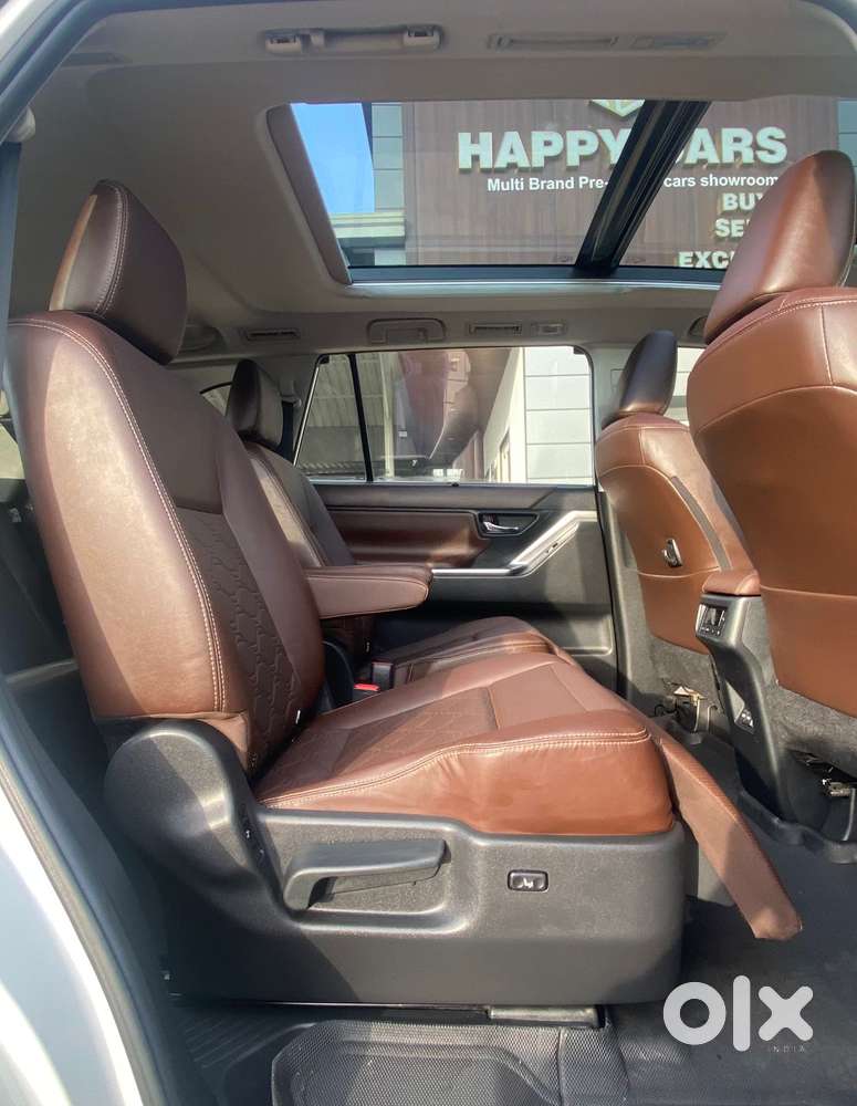 Toyota Innova Hycross 2.0 Zx Hybrid 7 Str, 2023, Petrol