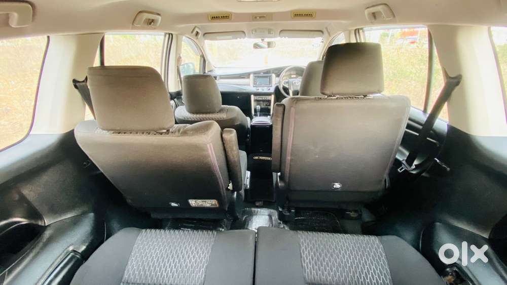 Toyota Innova Crysta 2.8 Gx At, 2017, Diesel