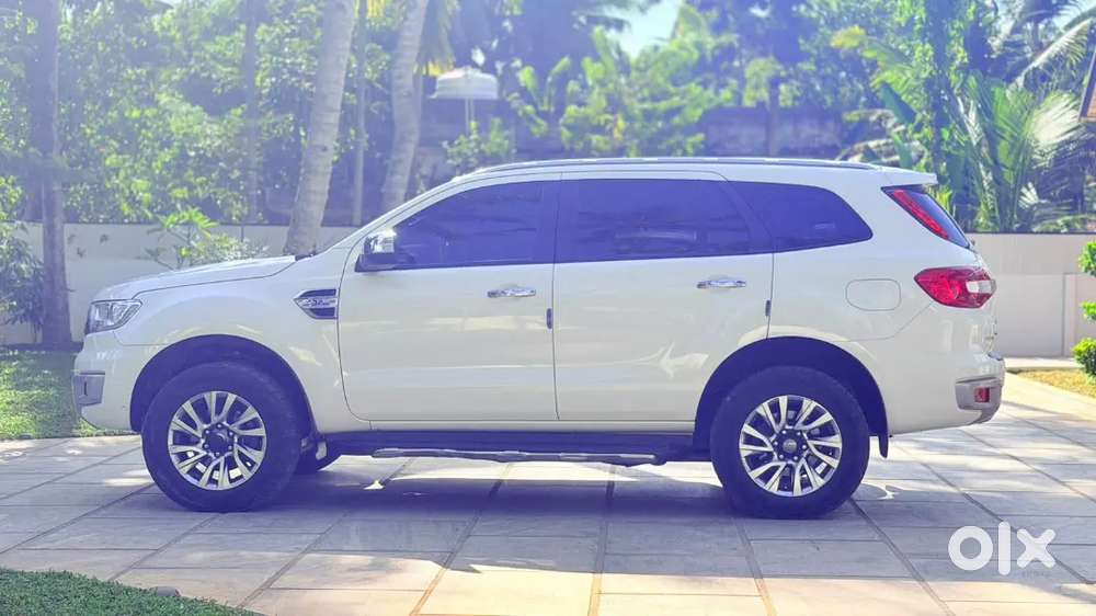 Ford Endeavour 3.2 Titanium 2018 Neat One