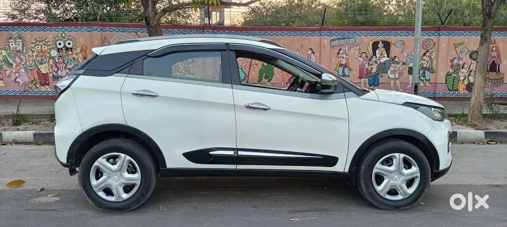 Tata Nexon 1.5 Revotorq Xm (s), 2021, Diesel