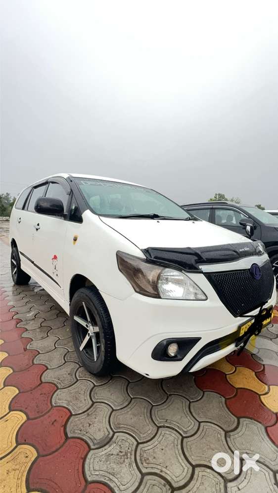 Toyota Innova Diesel 2015