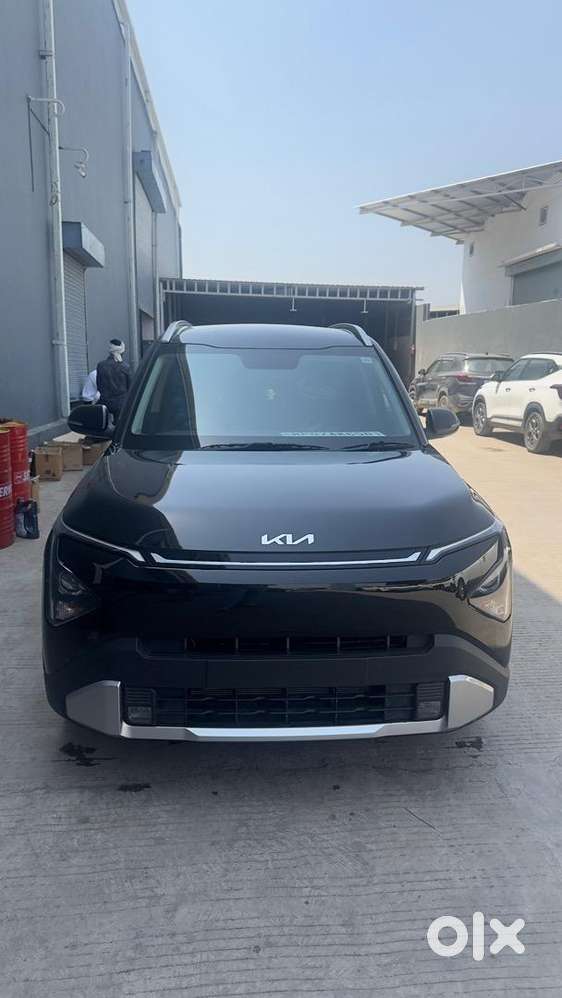 Kia Carens Clavis Hte O  800km Only Brand New