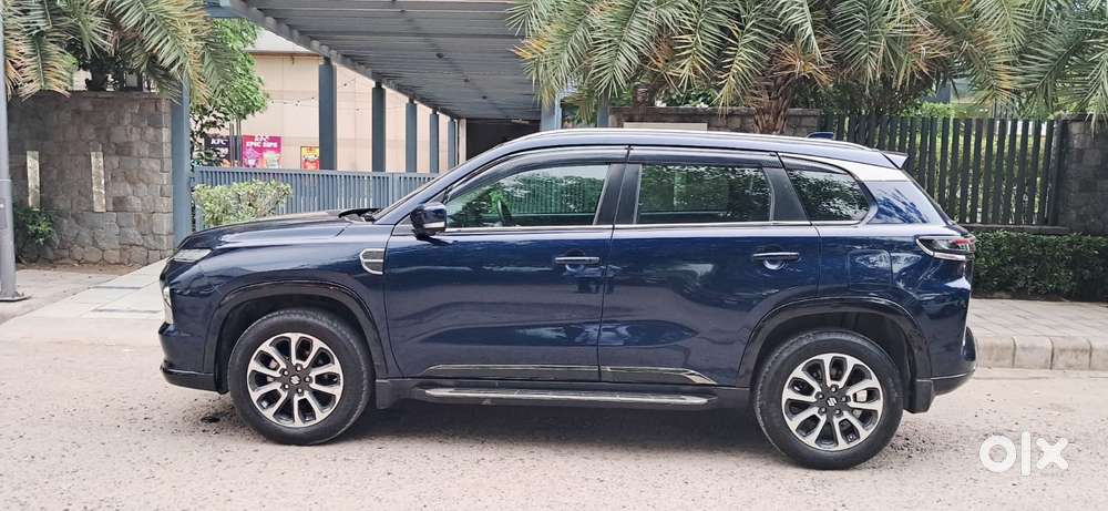 Maruti Suzuki Grand Vitara 1.5 Alpha Plus Intelligent Hybrid Ecvt, 2..