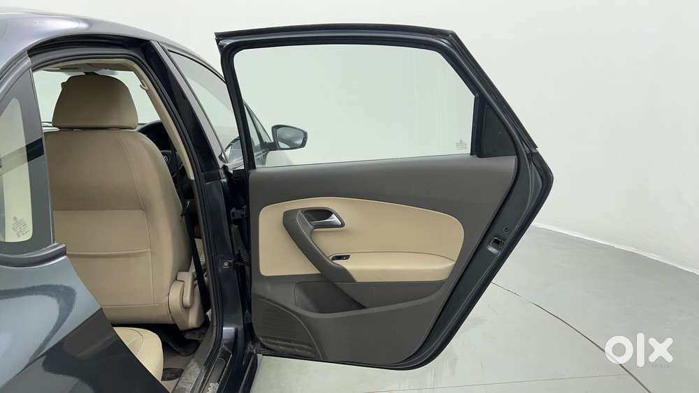 Volkswagen Vento 2013-2015 1.2 Tsi Highline At, 2016, Petrol