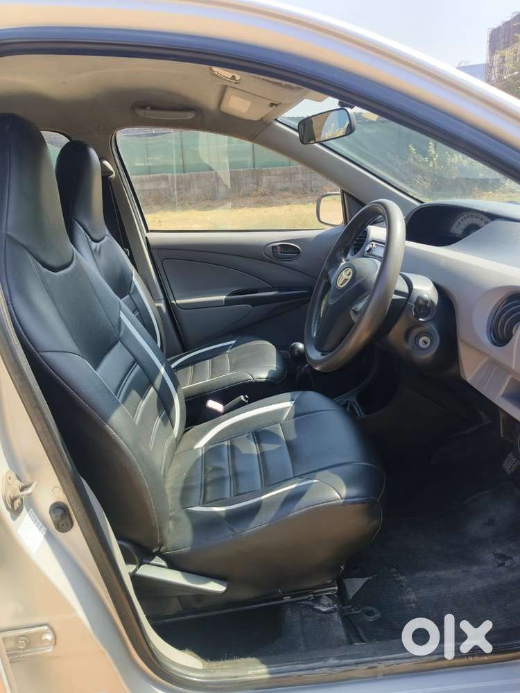 Toyota Etios Liva G Plus, 2011, Petrol
