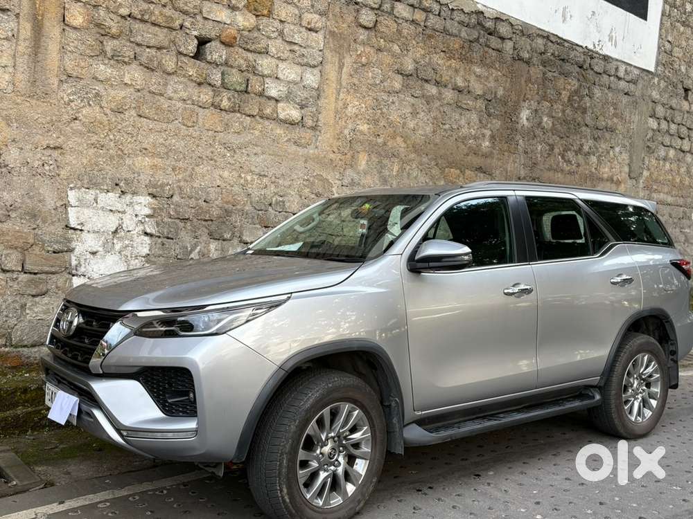 Toyota Fortuner 2022 Diesel 6092 Kms Driven