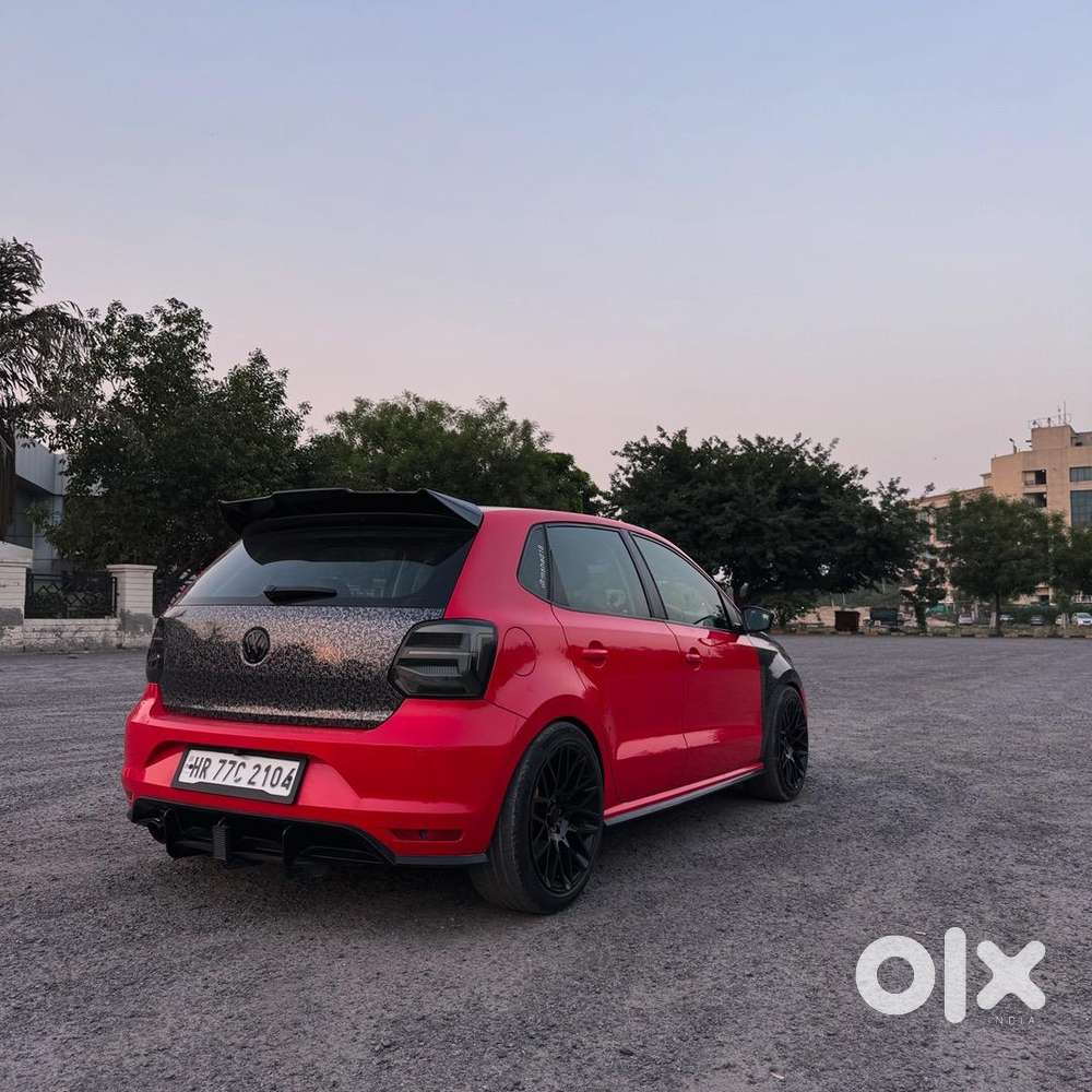 Volkswagen Car 2021 Waiting