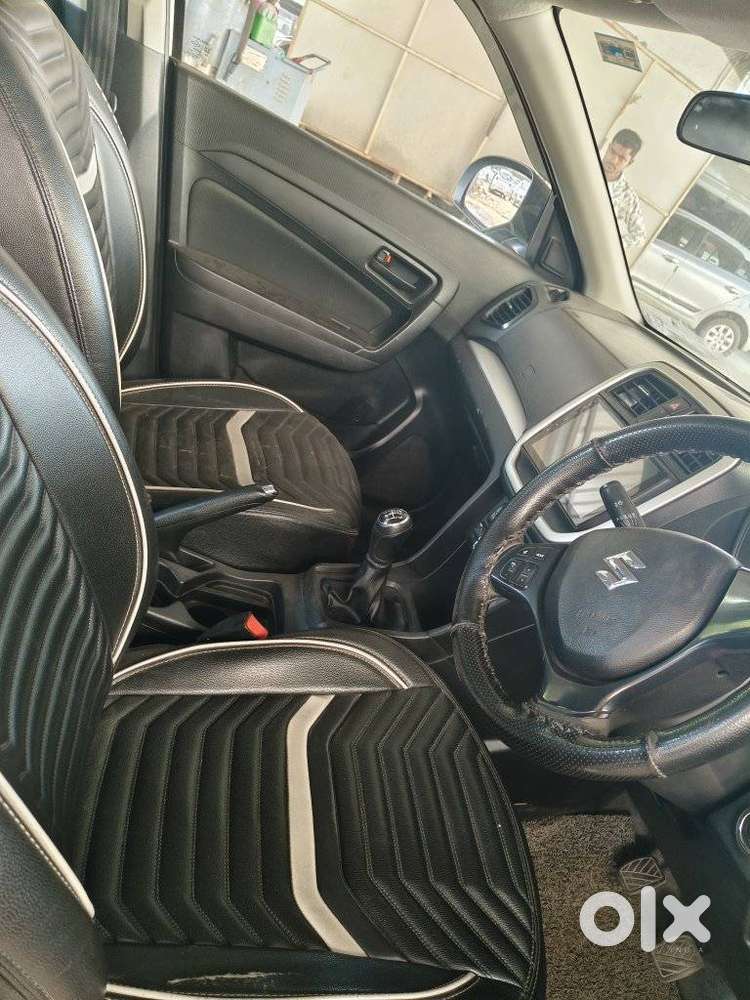 Maruti Suzuki Brezza Vxi At, 2020, Petrol
