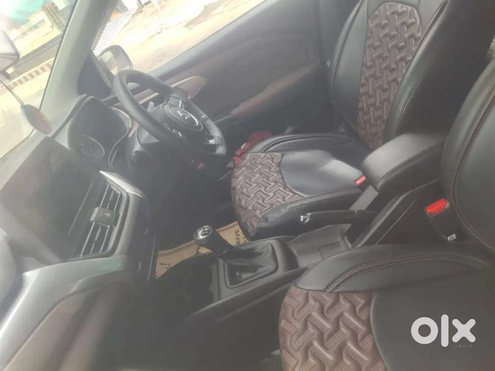 Maruti Suzuki Fronx 2025 Petrol 27000 Km Driven