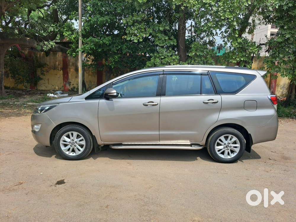 Toyota Innova Crysta