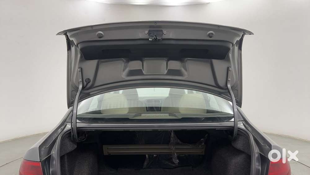 Volkswagen Vento 2010-2013 Petrol Highline, 2014, Petrol