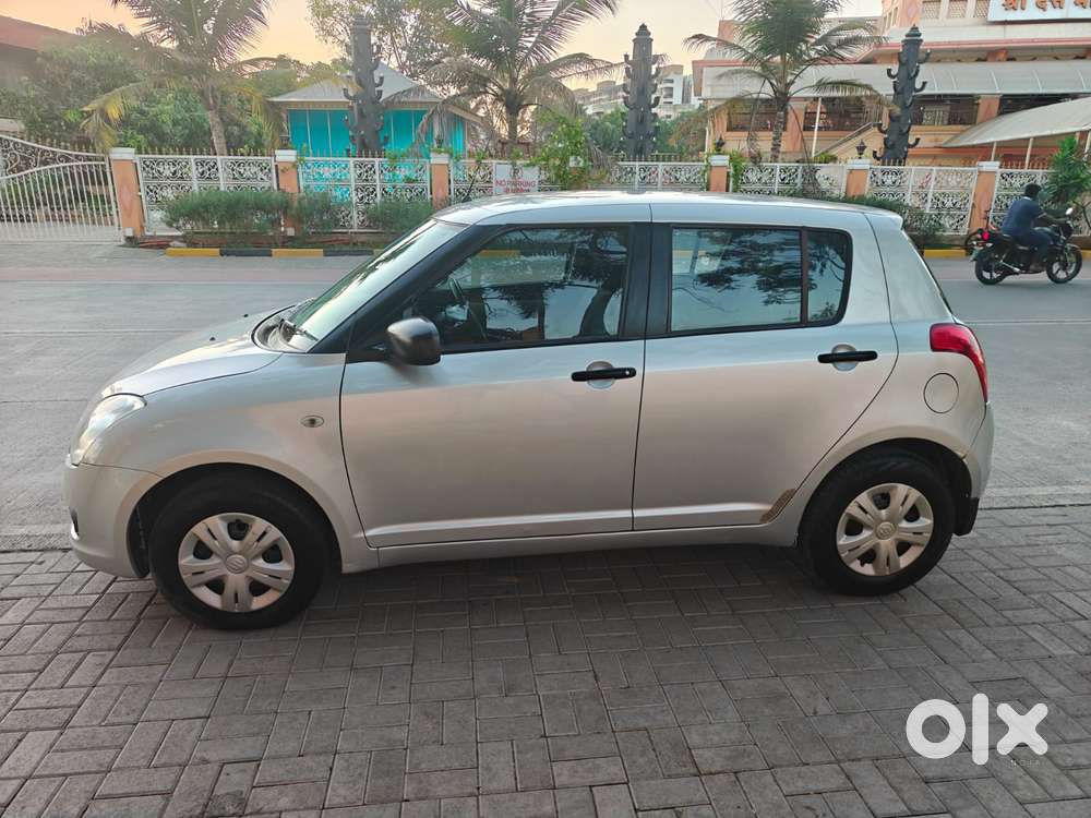 Maruti Suzuki Swift Vxi Abs Bsiv, 2010, Petrol