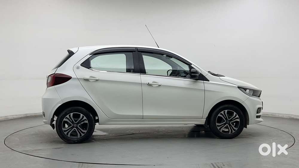 Tata Tiago 1.2 Revotron Xt Cng, 2023, Cng & Hybrids