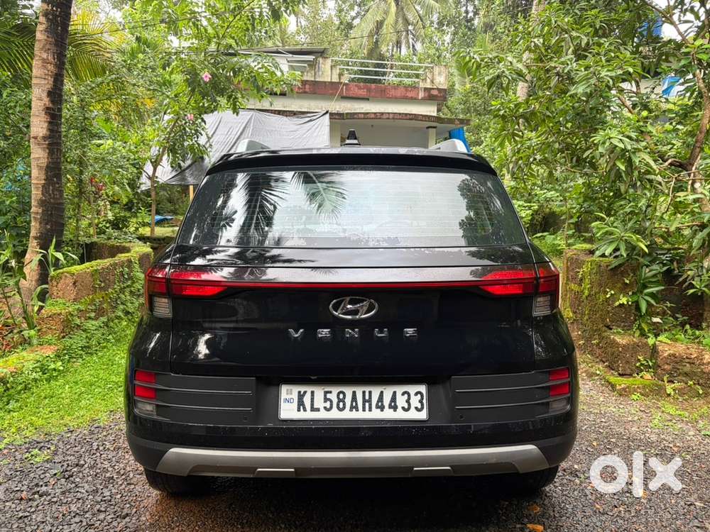 Hyundai Venue S Petrol 2023