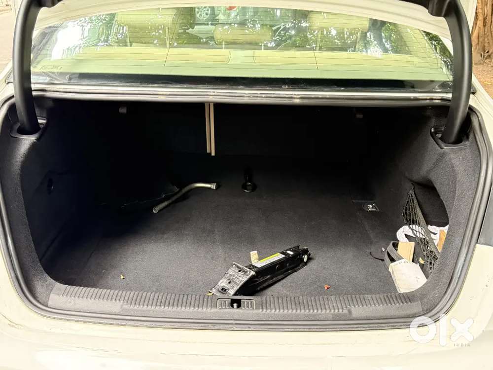 Audi A6 Petrol Without Sunroof