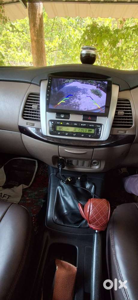 Innova Vx 8 Seater 2015 Mh Registration