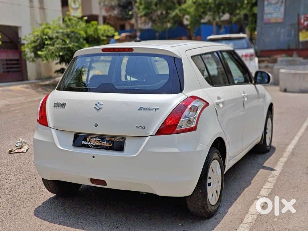 Maruti Suzuki Swift Vxi + Manual, 2013, Petrol