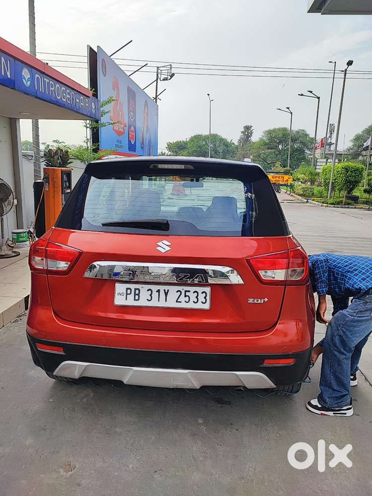 2016 Model Brezza Zdi+ Dual Tone Top Model.