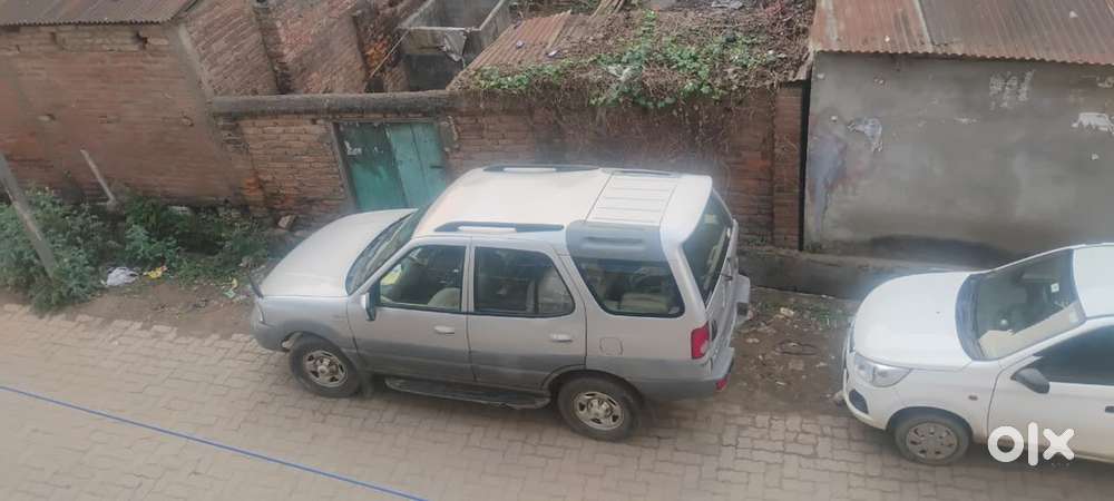 Tata Safari