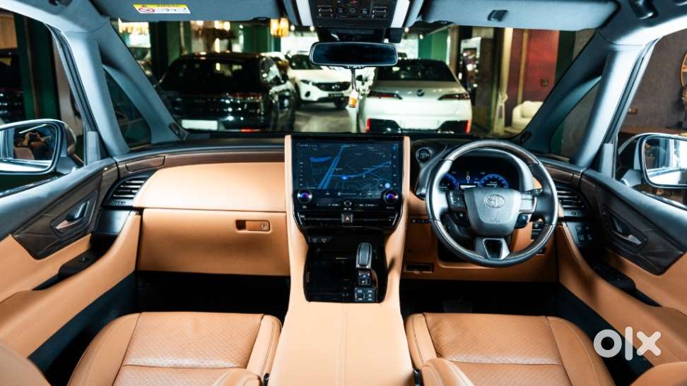 Toyota Vellfire Vip – Executive Lounge, 2025, Petrol