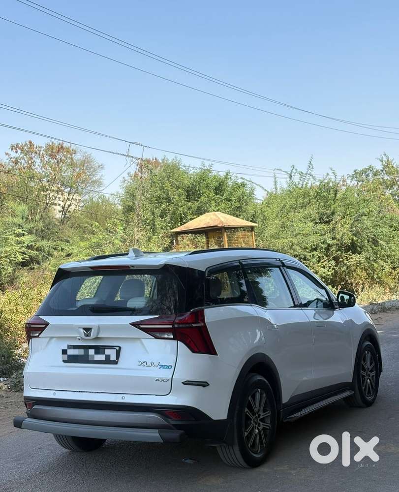 Mahindra Xuv700 2.2 Ax 7 Diesel At Luxury Pack Str Awd, 2023, Diesel