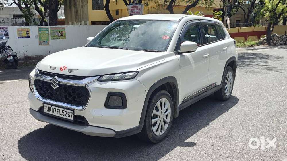 Maruti Suzuki Grand Vitara 1.5 Delta Smart Hybrid At, 2023, Petrol